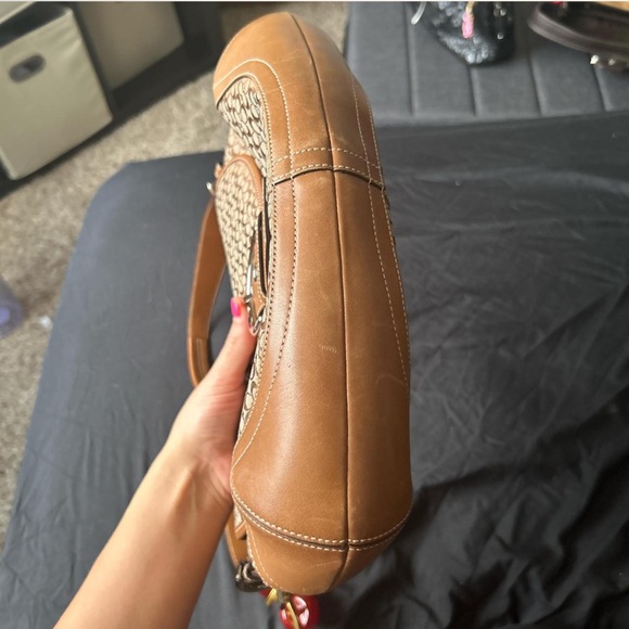 Coach Vintage Y2K Signature Soho Buckle Bag Tan - Picture 6 of 8